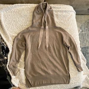 Aerie beige oversized hoodie with zipper sides